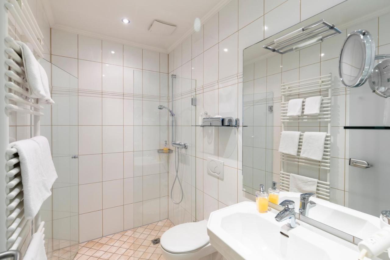 Gut Altona Hotel Dotlingen Luaran gambar